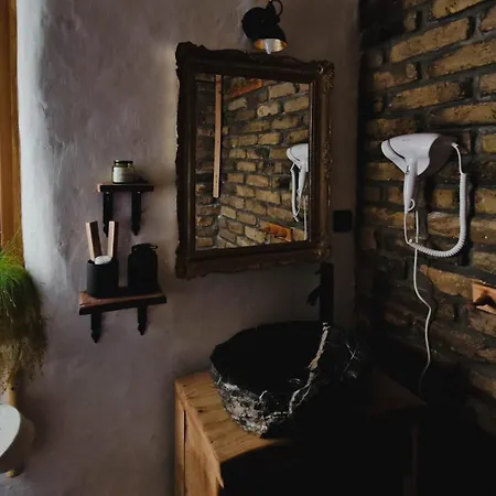 Kuca Od Slame Panonski Mornar * Monostorszeg