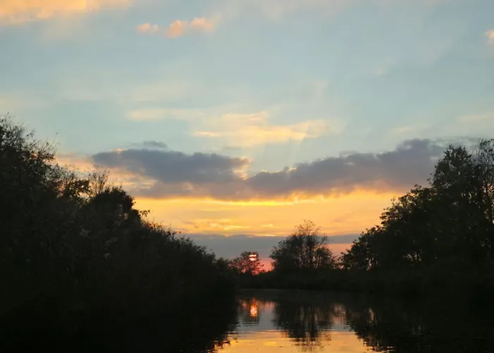 Kuca Od Slame Panonski Mornar * Backi Monostor