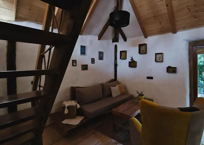 Kuca Od Slame Panonski Mornar * Backi Monostor