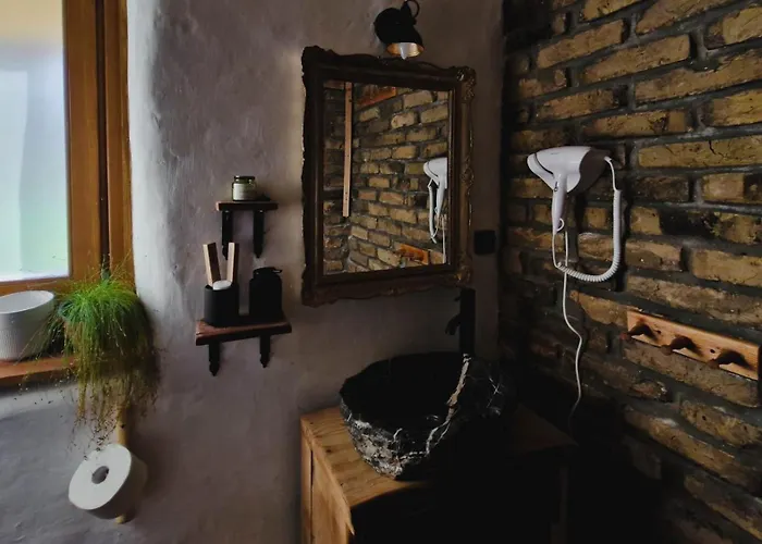 Kuca Od Slame Panonski Mornar * Backi Monostor